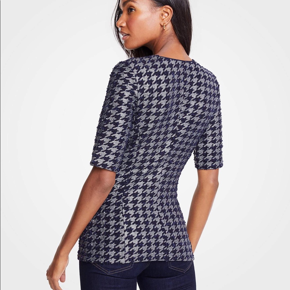 Like-🆕: Ann Taylor | Houndstooth🔹Shimmery V-Neck - Picture 6 of 9